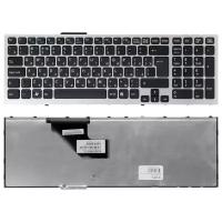 Клавиатура для ноутбука Sony Vaio VPC-F11, VPC-F12, VPC-F13 Series. Г-образный Enter. Черная, с серебристой рамкой. PN: 148781561.